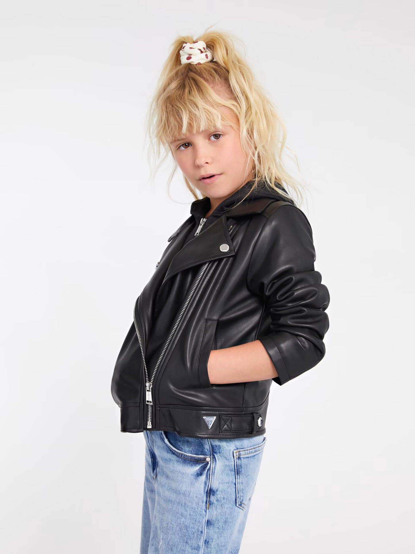 Кожено яке за момиче Guess