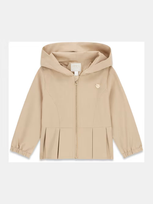 Яке за момиче Guess