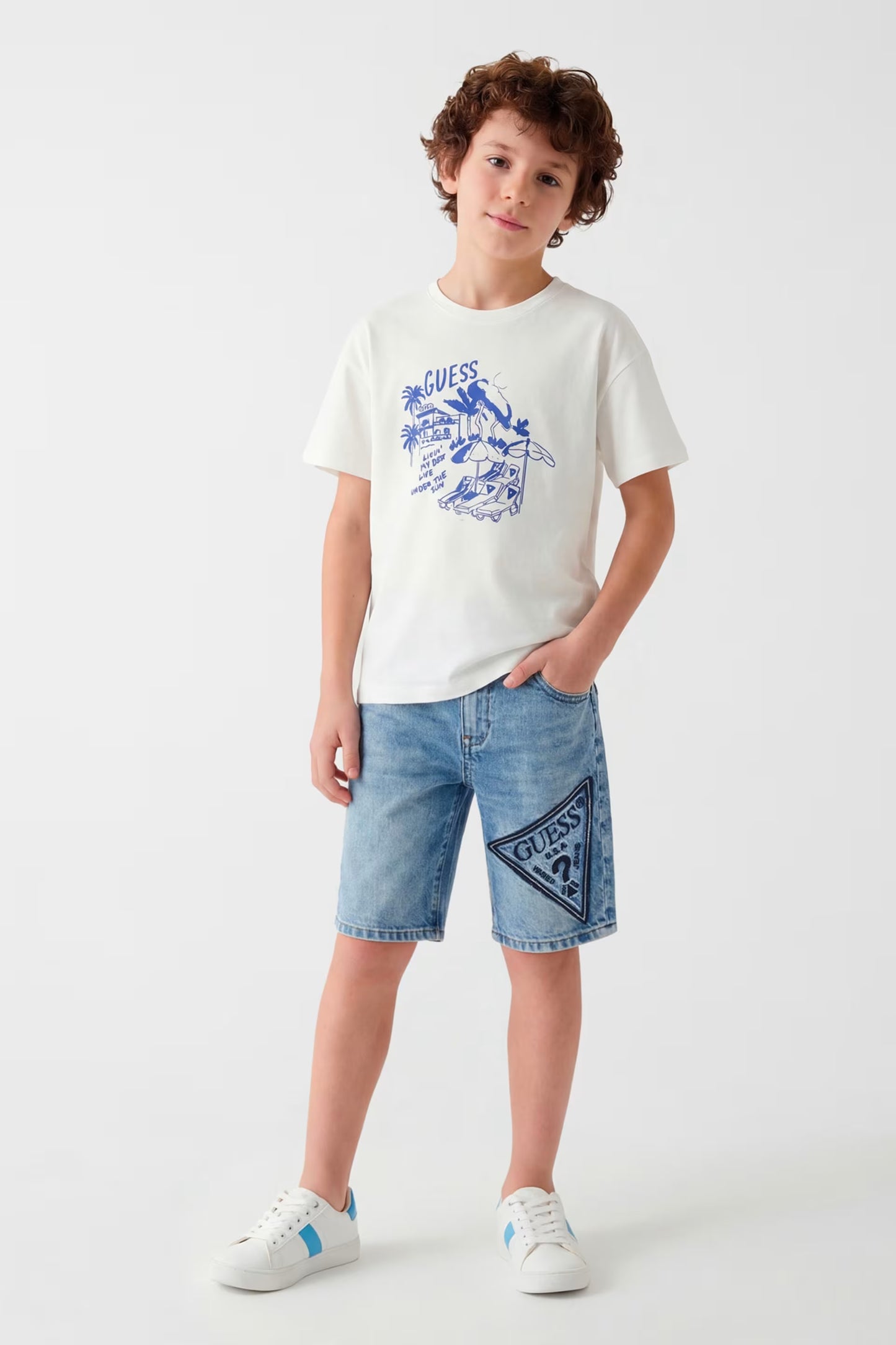 Къси дънкови пантлонки за момче GUESS