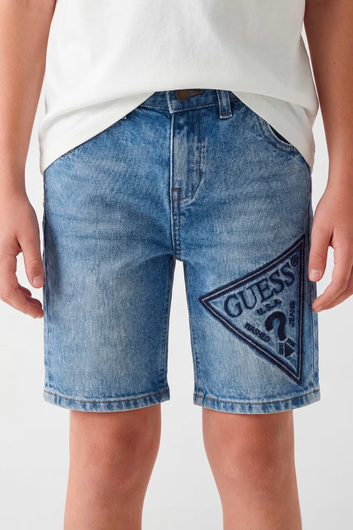 Къси дънкови пантлонки за момче GUESS