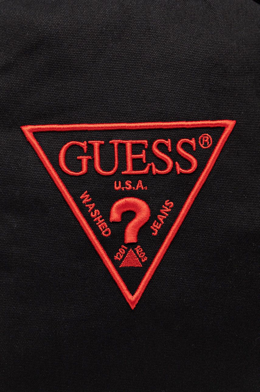 Раница в черно Guess